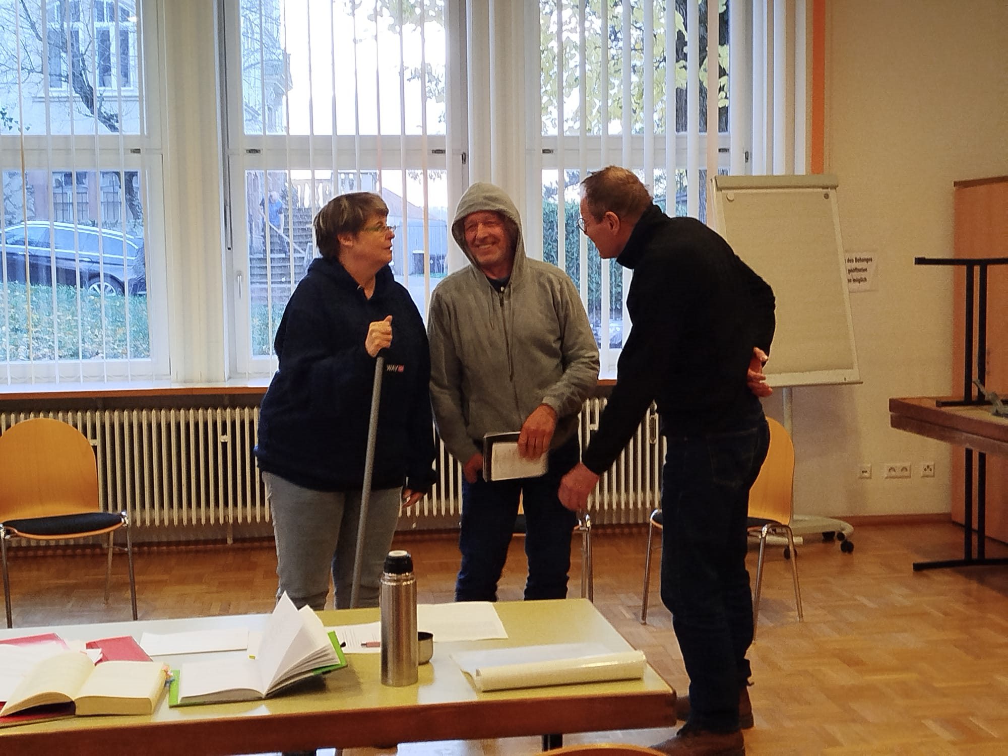 Probe der Theatergruppe im Kursraum